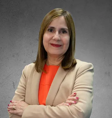 Elsa Bandas headshot