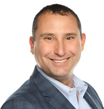 Ricardo E. Ríos Flores headshot